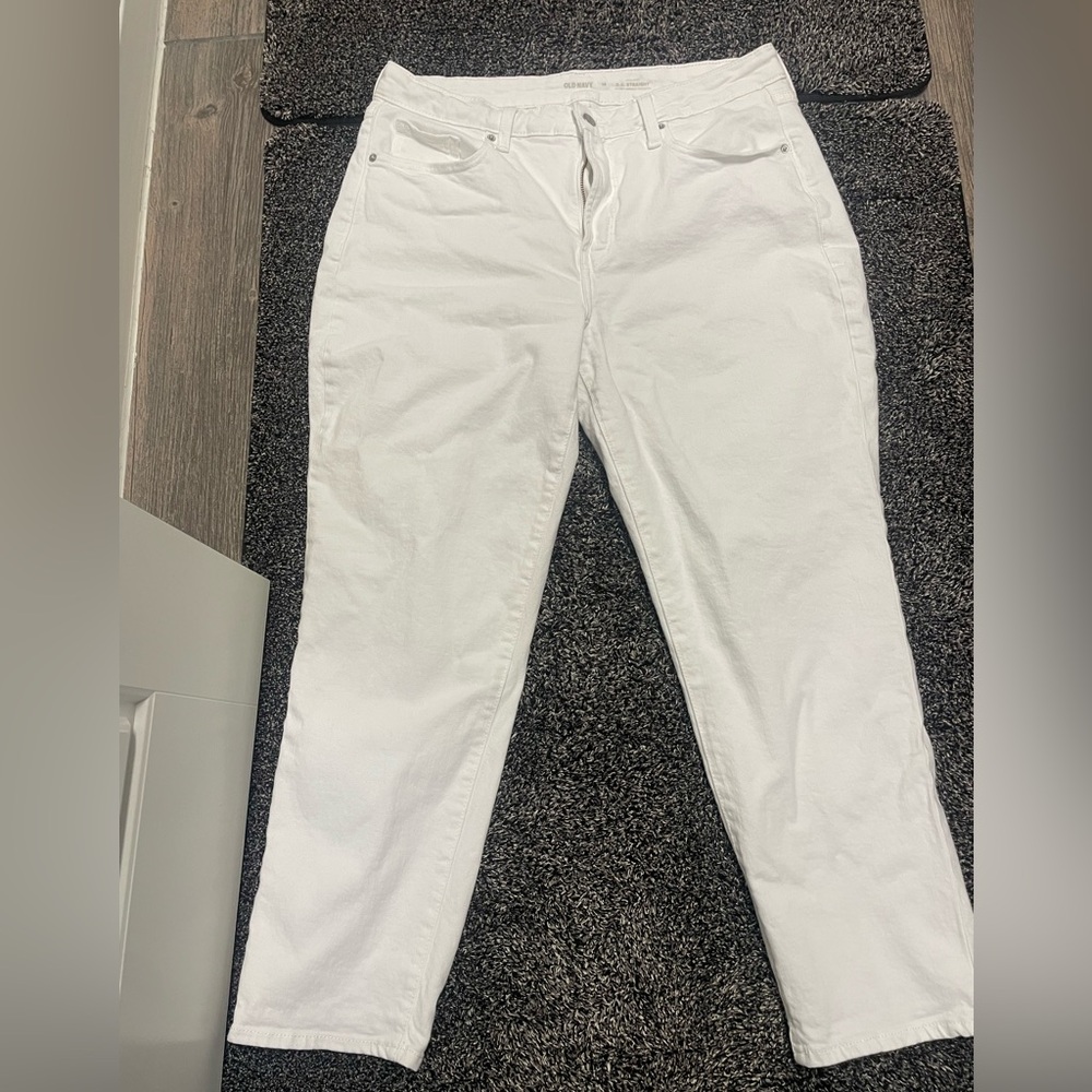 Never worn Old Navy jeans